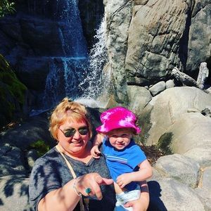 Meet your Posher, Lisa